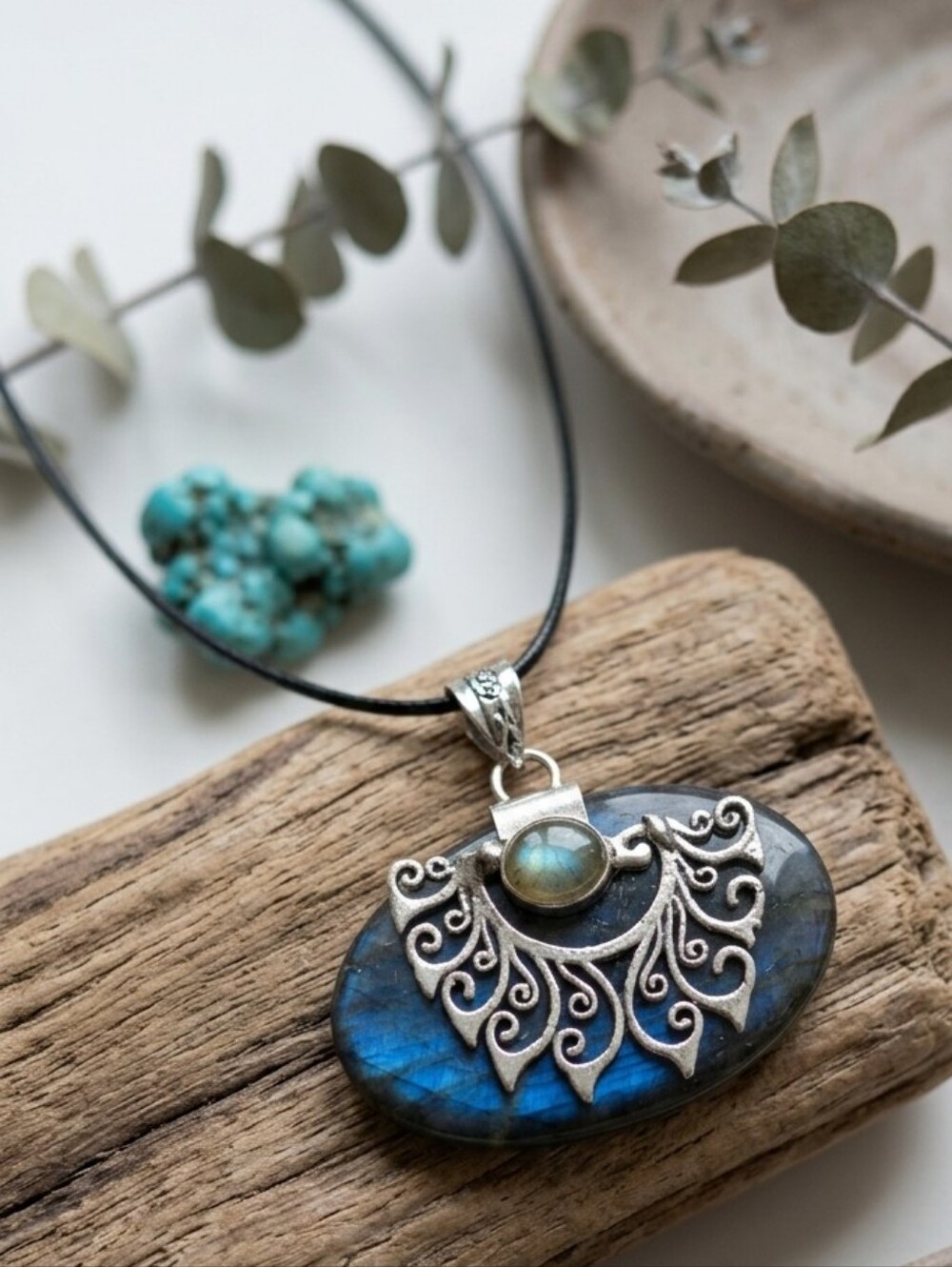 925 Sterling Silver Genuine Labradorite Filigree Oval Pendant Necklace Boho 17"